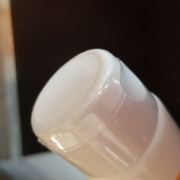 Rodan+Fields: Reverse skin lightening treatment 1.7 fl oz - Picture 3 of 4